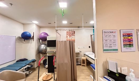 Treatment room with exercise equipment