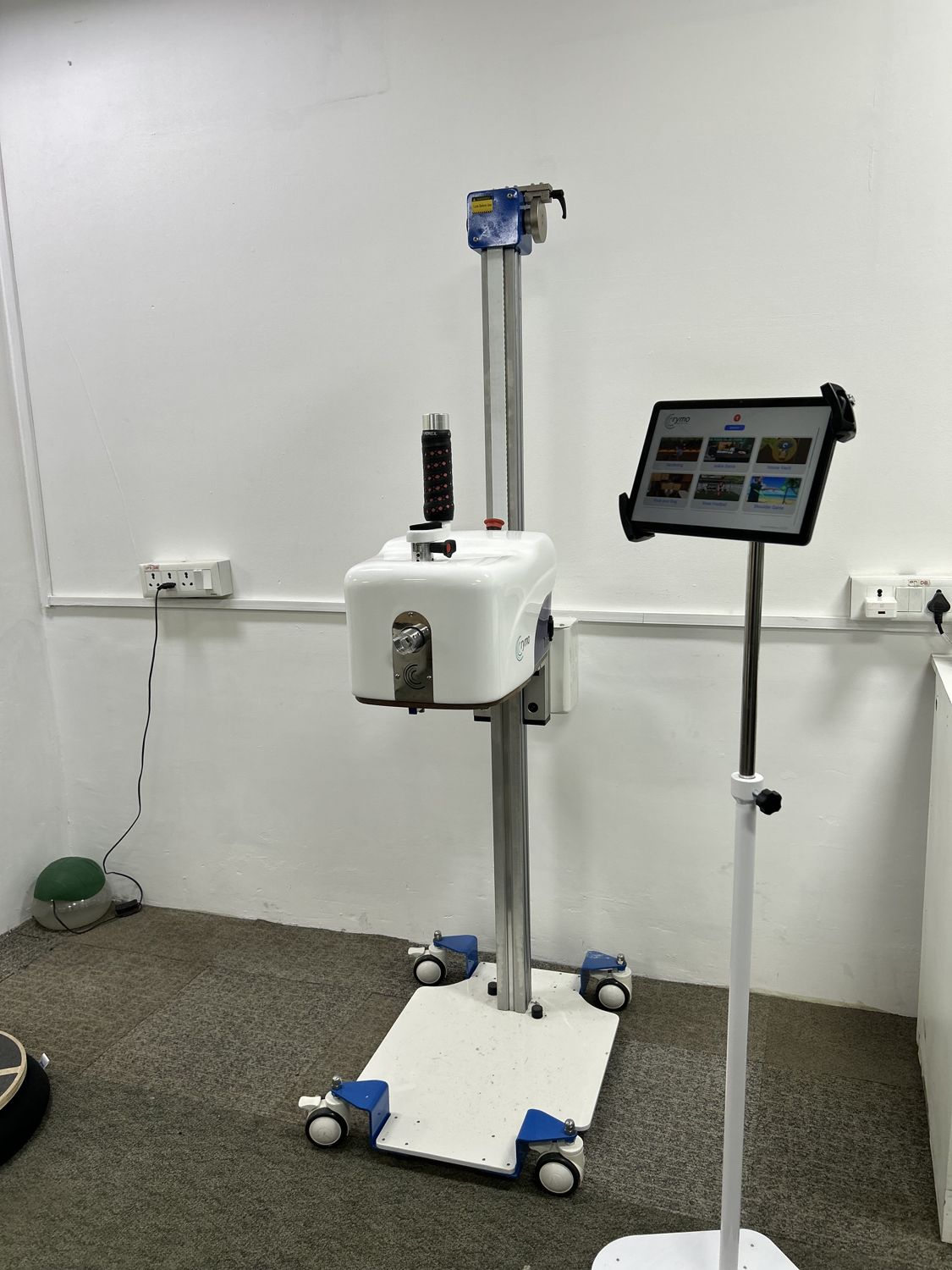 Robotic rehabilitation device